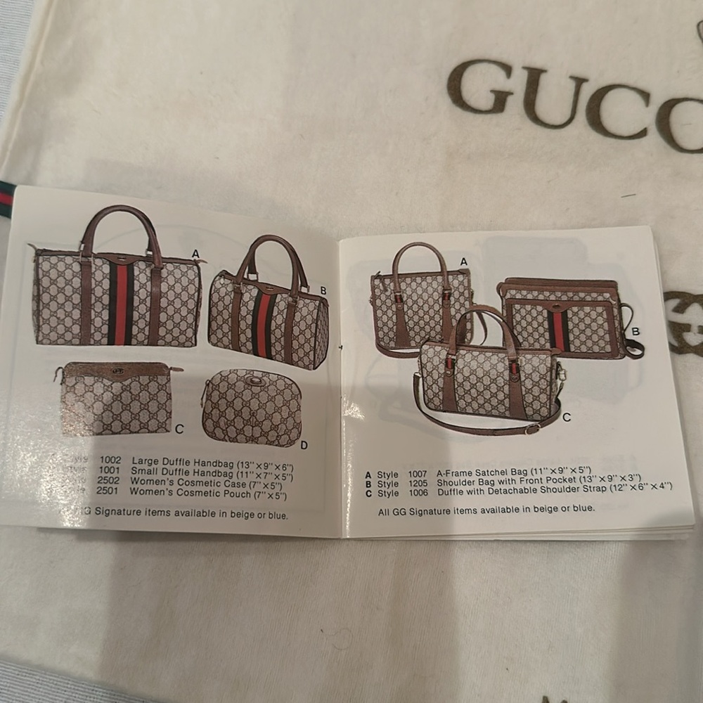 Gucci vintage 1985 GG Accessory Collection dust bag and catalog - Picture 5 of 9